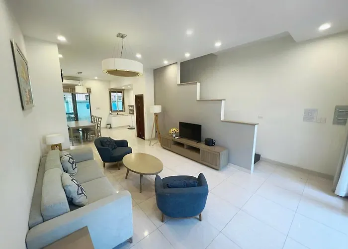 Luxury - Newlife Tower *